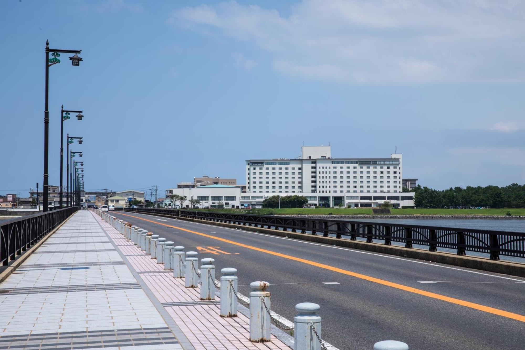 Mercure Saga 3*