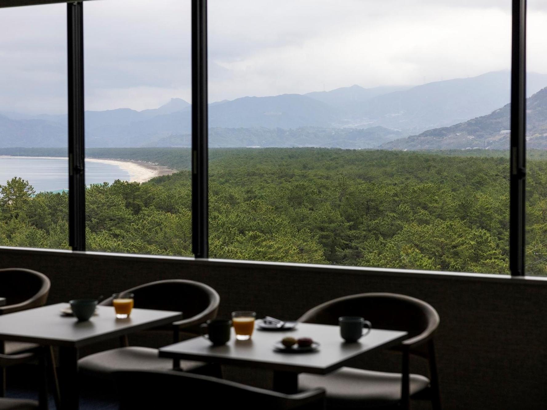 Mercure Saga Hotel