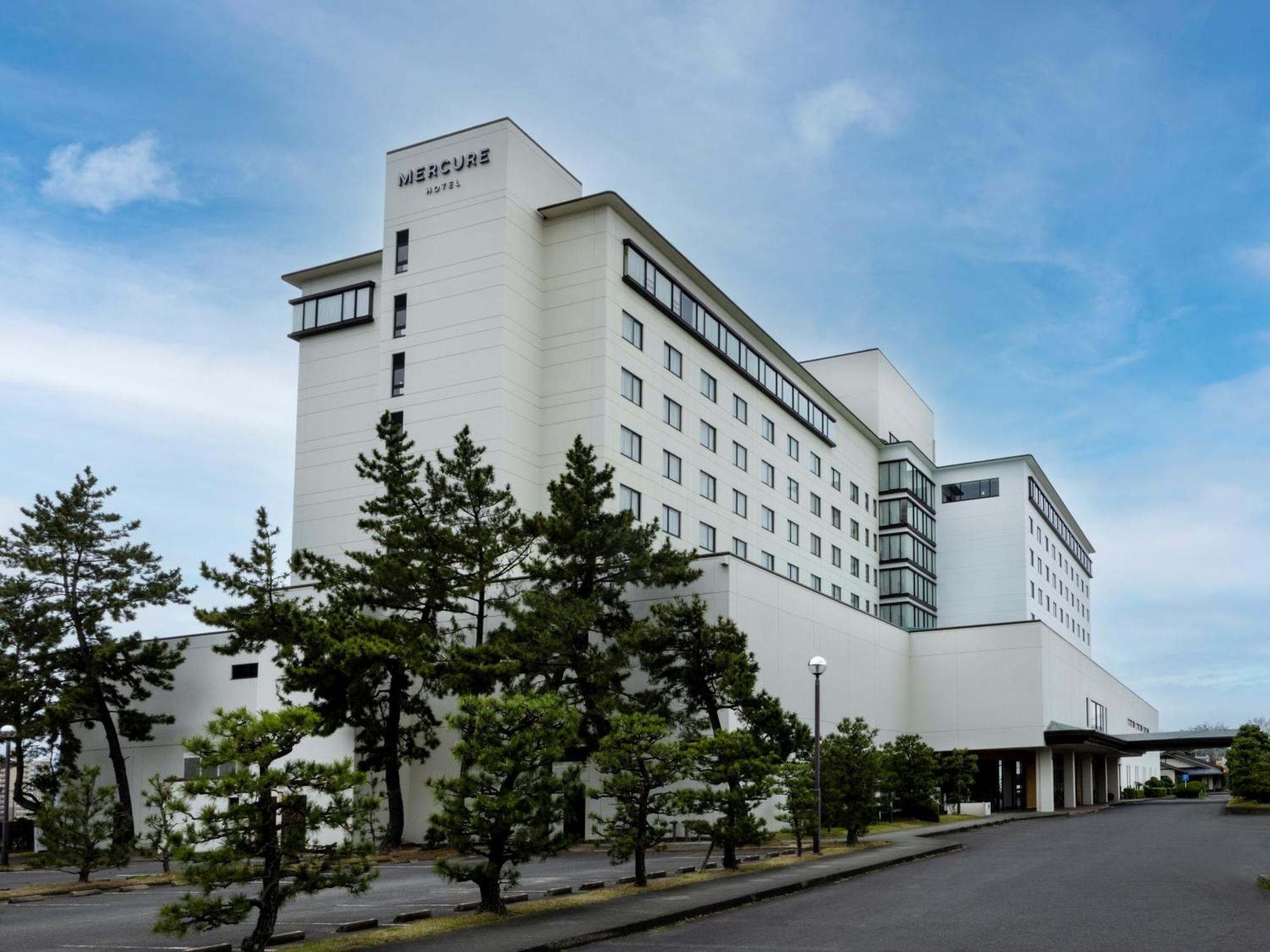 Mercure Saga 3*