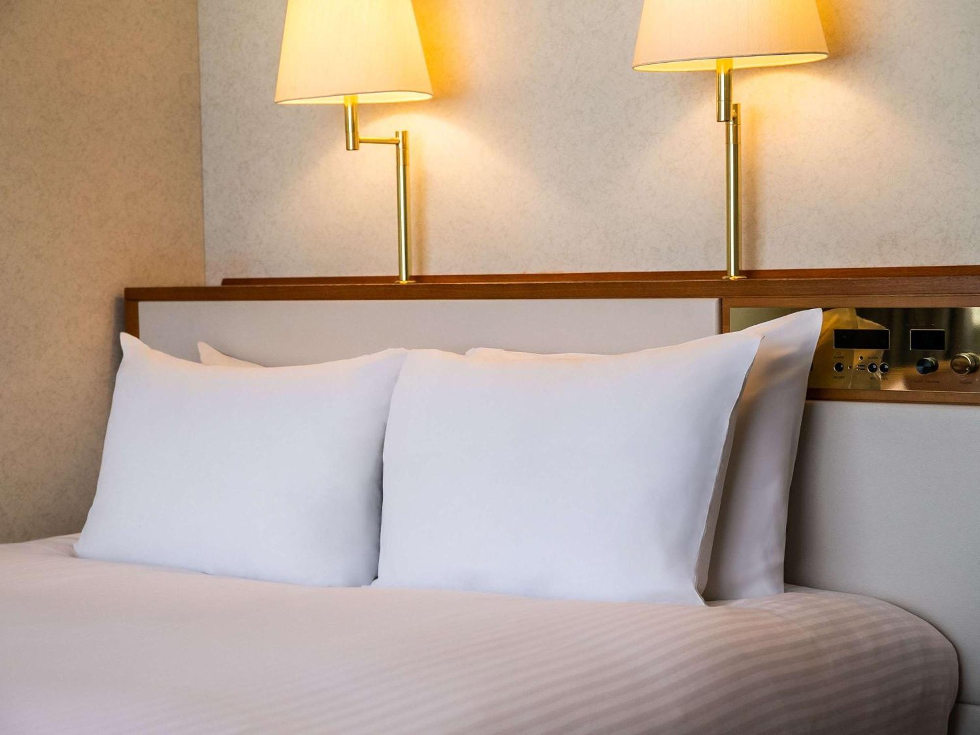 Mercure Saga 3*