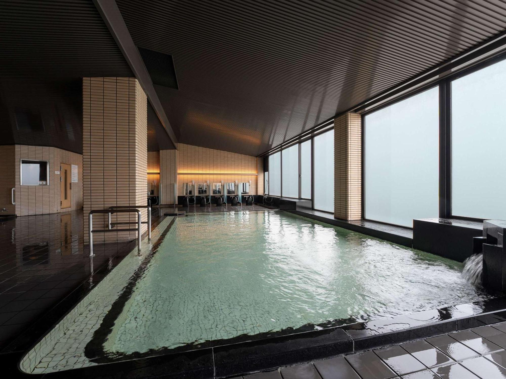 Mercure Saga Hotel